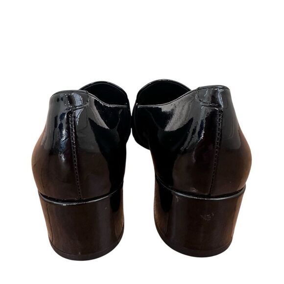 The Wishbone Collection Black Patent Block Heel Gold Embellished Loafer Size 6.5 - Picture 3 of 8